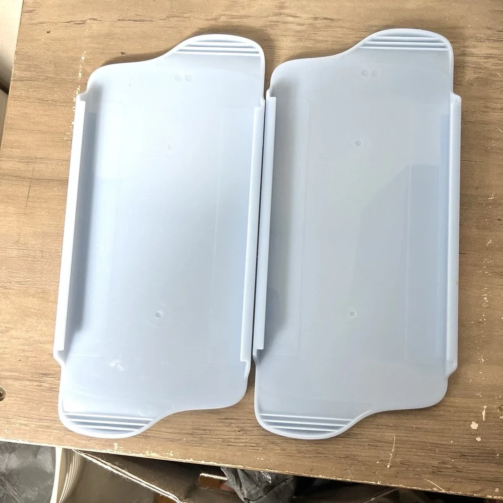 OXO GOOD GRIPS Covered Ice‎ Cube Trays 2 Pack No Spill Blue Lids Excellent Cond,